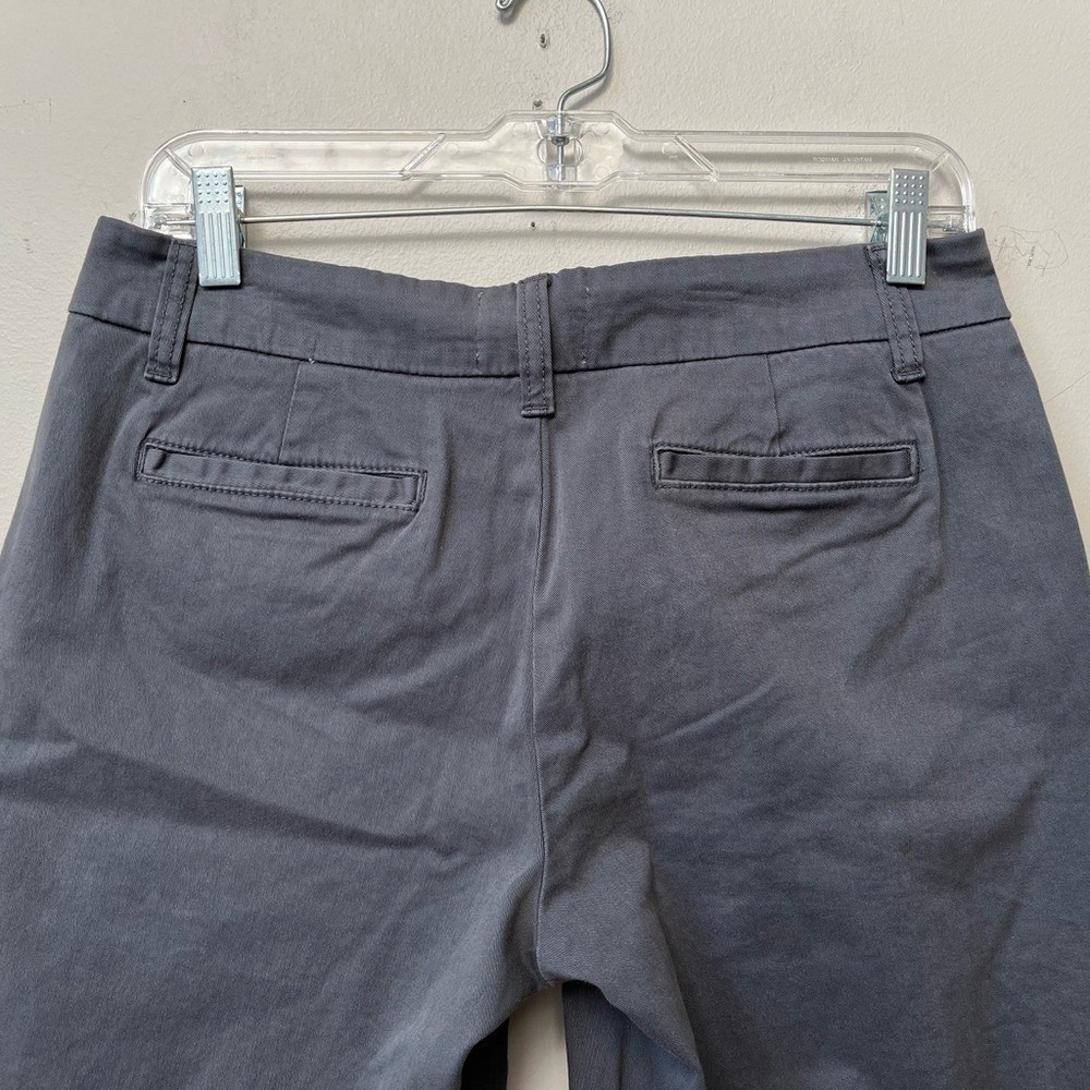 Caslon Flat Front Bermuda Chino Shorts Womens 4 Dark Gray Preppy Stretch NWOT - Picture 7 of 13